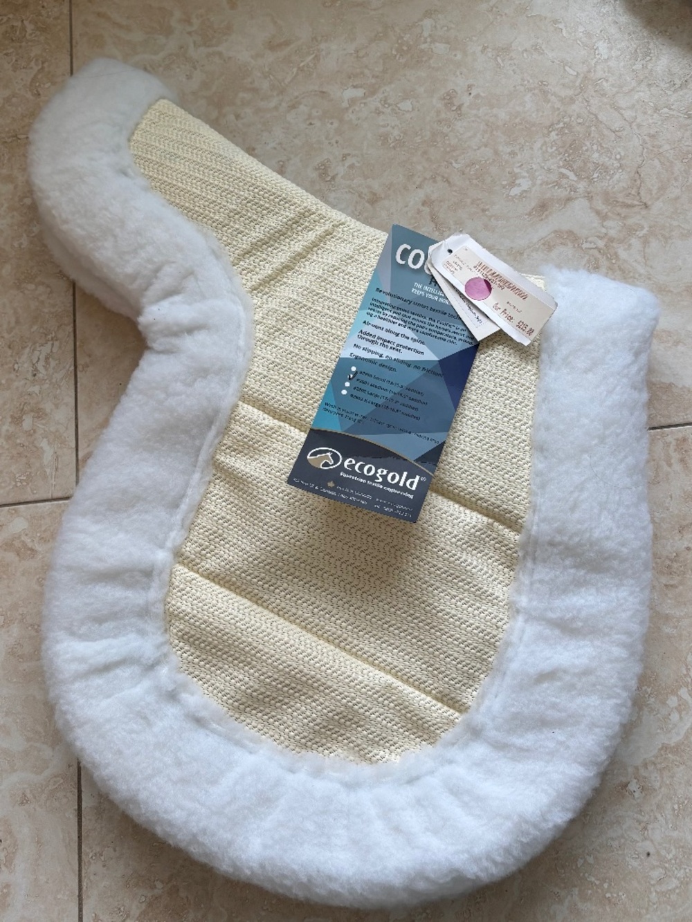 NWT ecogold coolfit hunter pad (16-16.5” medium)